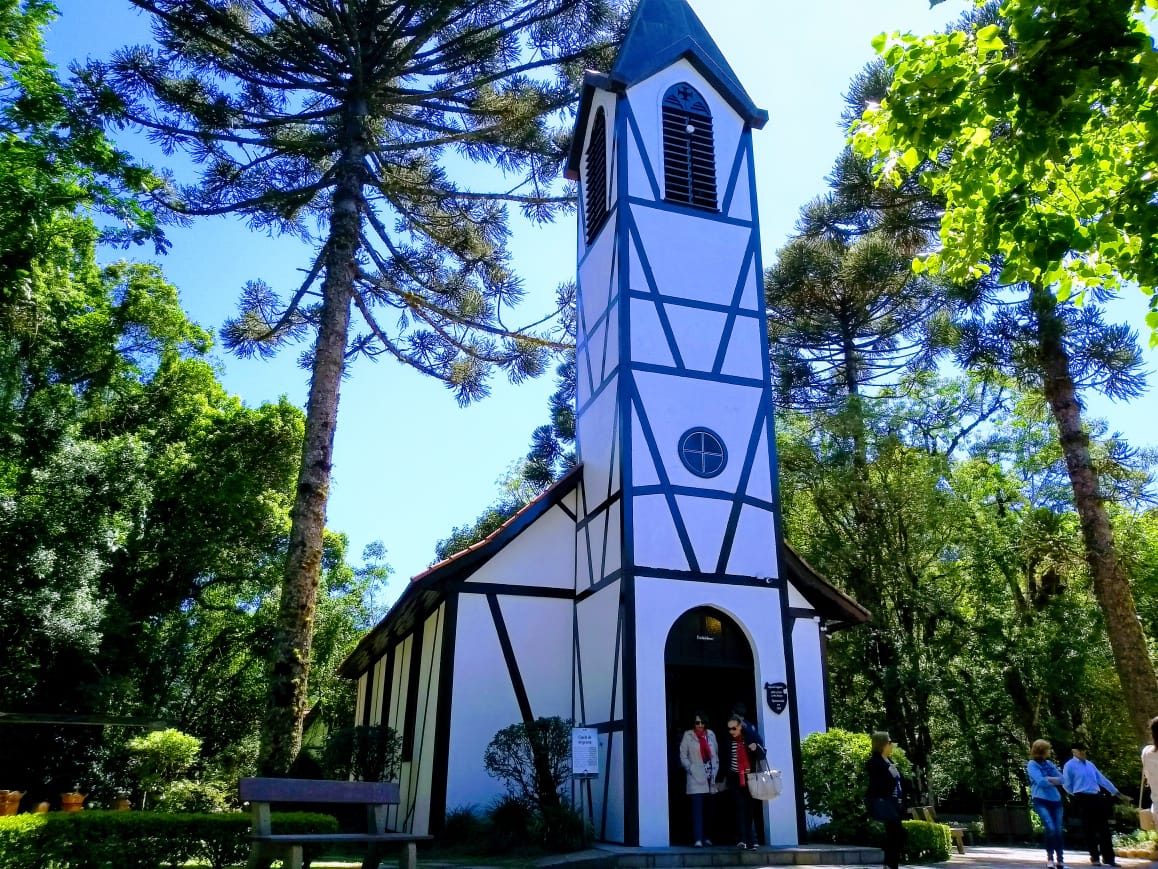 flor da serra turismo
